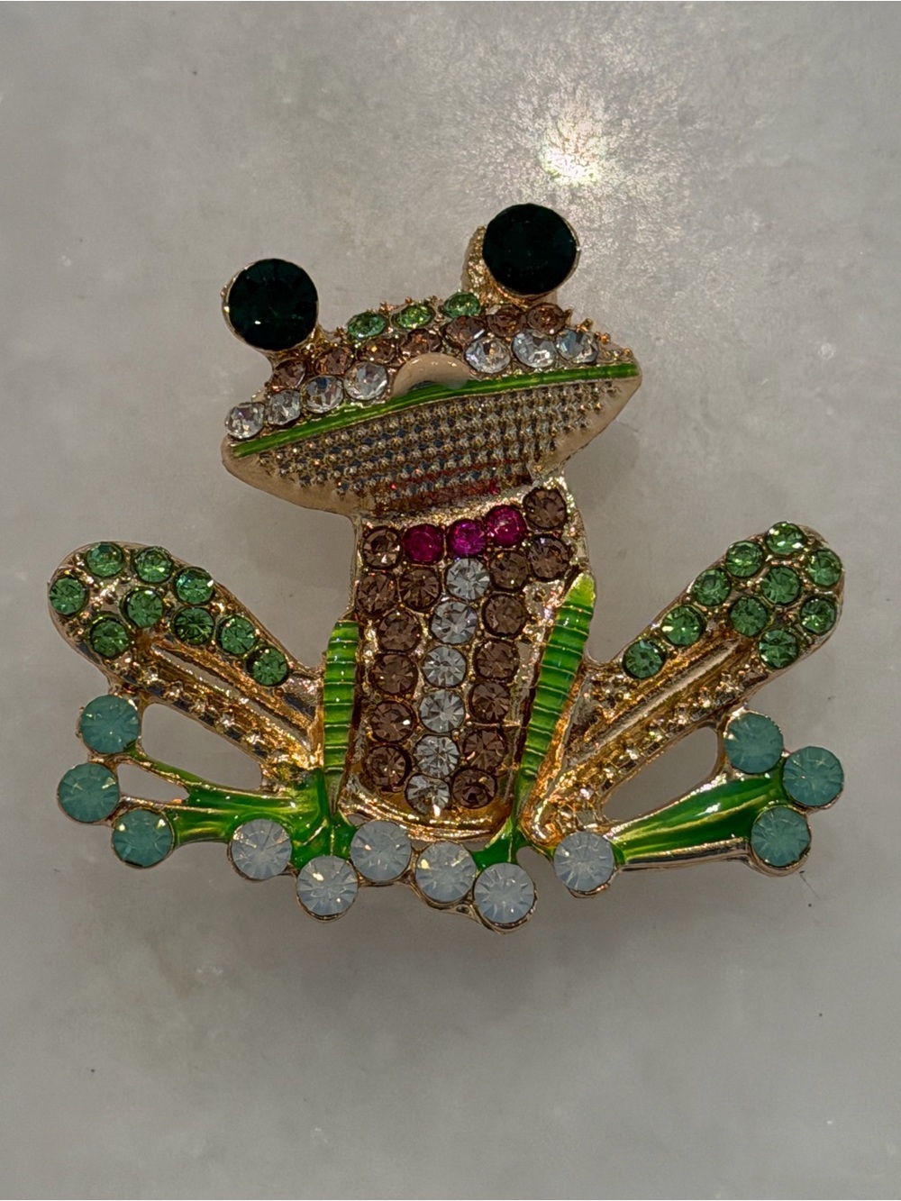 Rhinestone Green Frog Brooch - Gold Tone